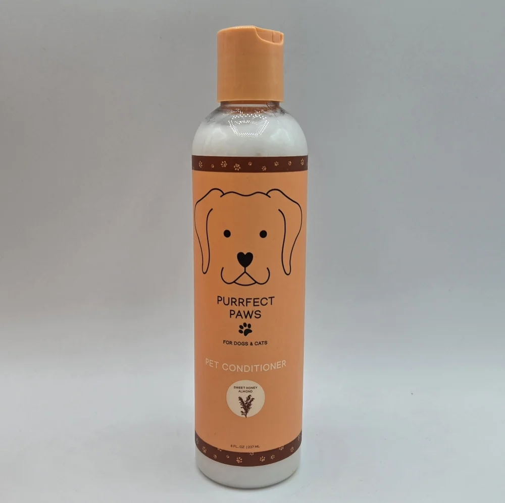 Bath and Body Works Purrfect Paws Sweet Honey Almond Pet Conditioner